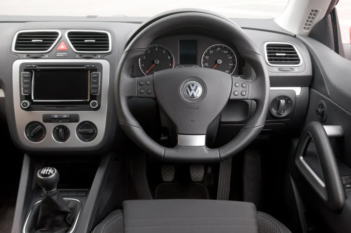 Volkswagen Scirocco (2008-14) (15)