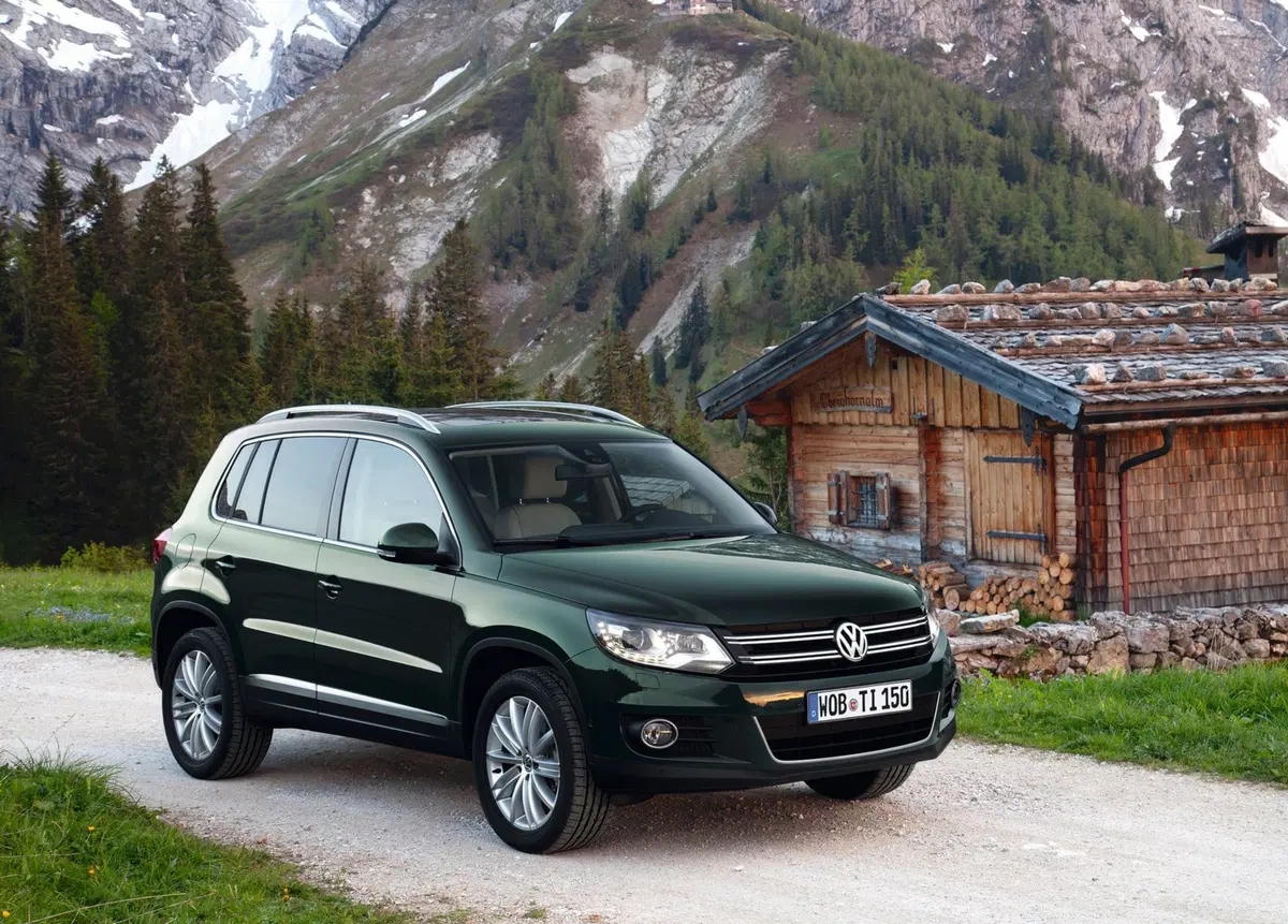 Volkswagen Tiguan (2007-16) (2)