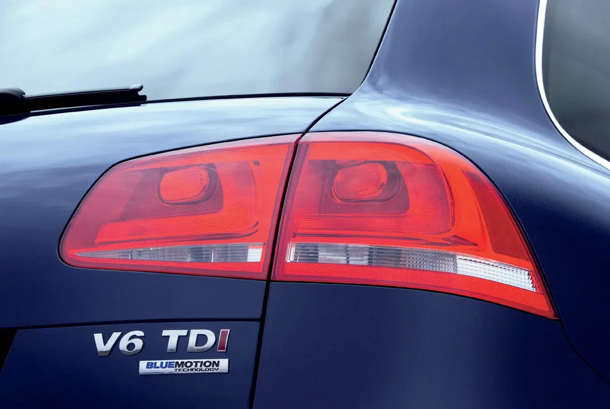 Volkswagen Touareg 4.2 V8 TDI tiptronic (42)