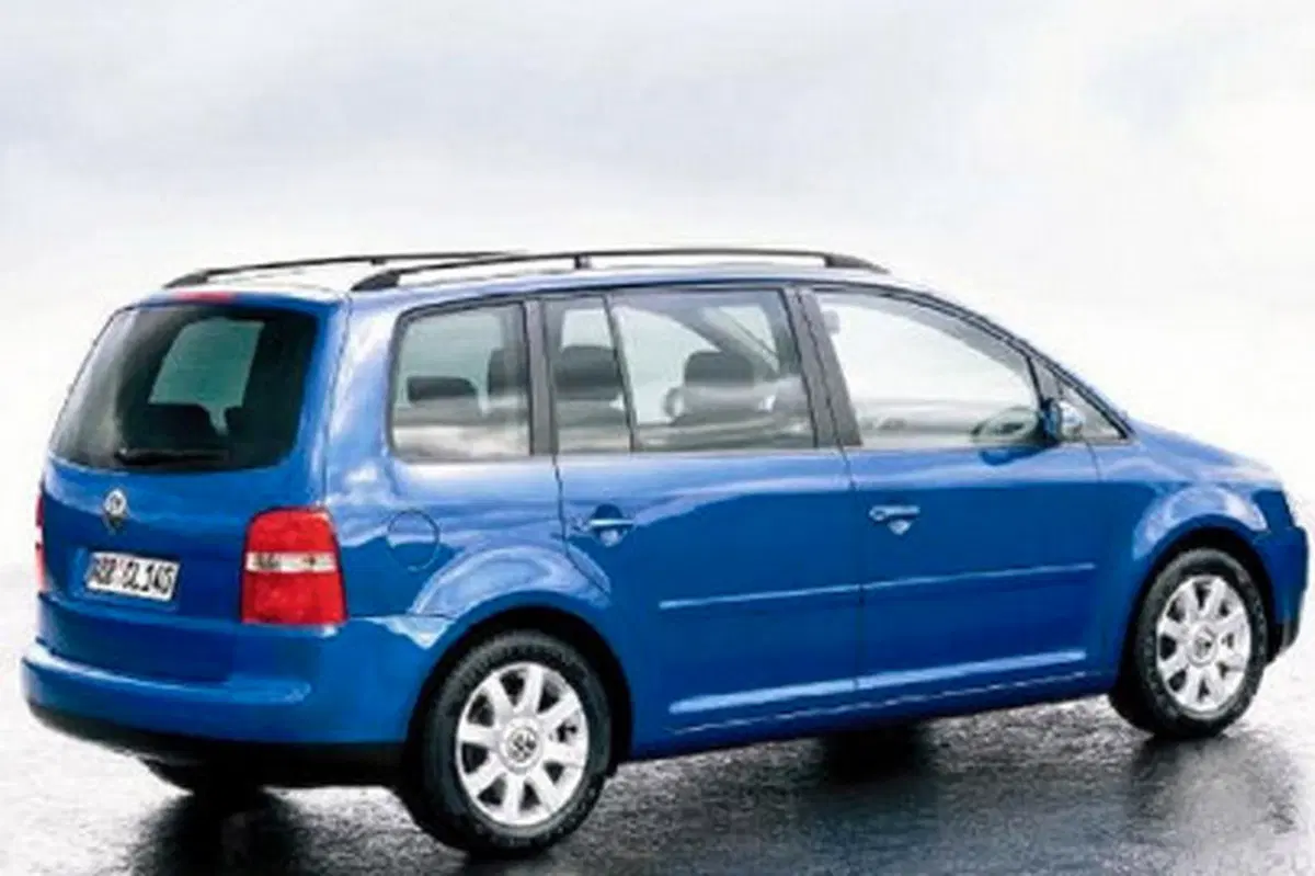 Volkswagen Touran 16V TDI Highline (4)