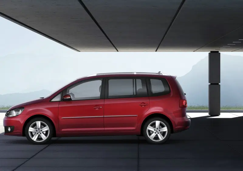 Volkswagen Touran (2010-15) (5)