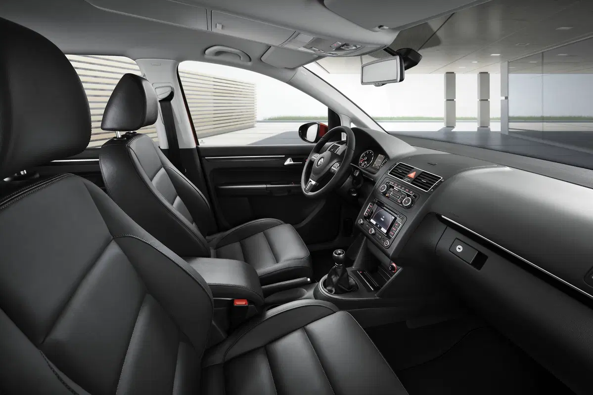 Volkswagen Touran 1.4 TSI Trendline EcoFuel (16)