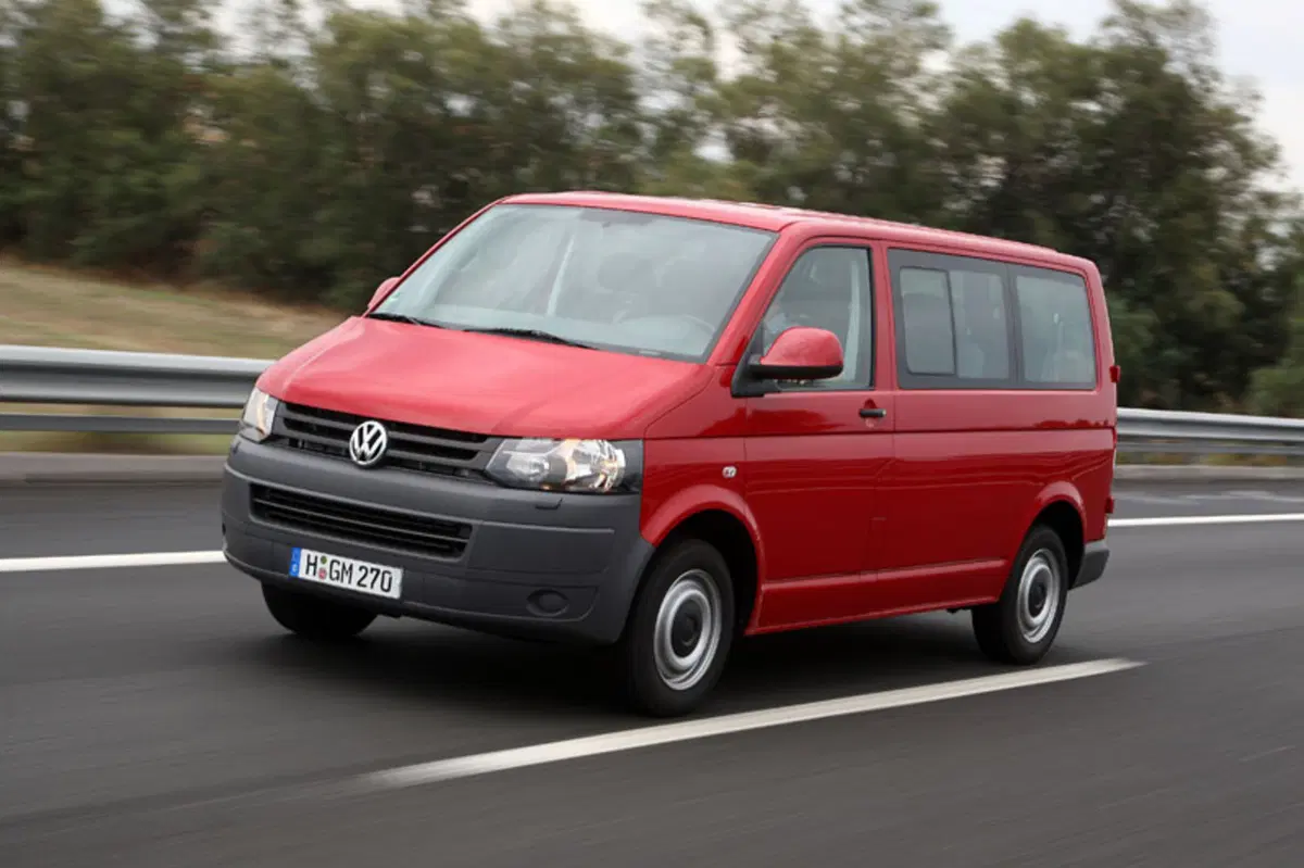 Volkswagen Veicoli Commerciali Transporter Furgone (2009-15) (2)