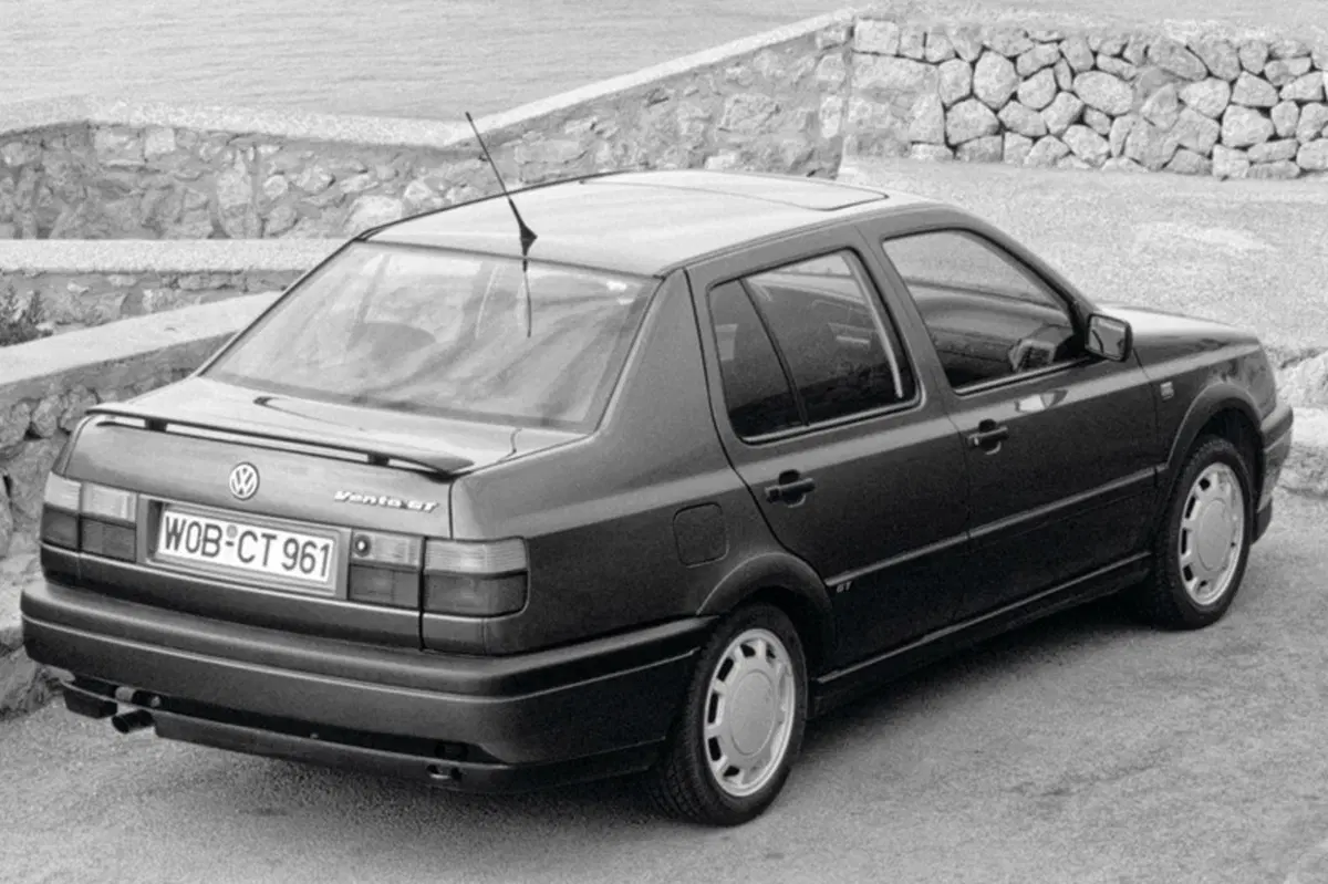Volkswagen Vento (1992-98) (2)