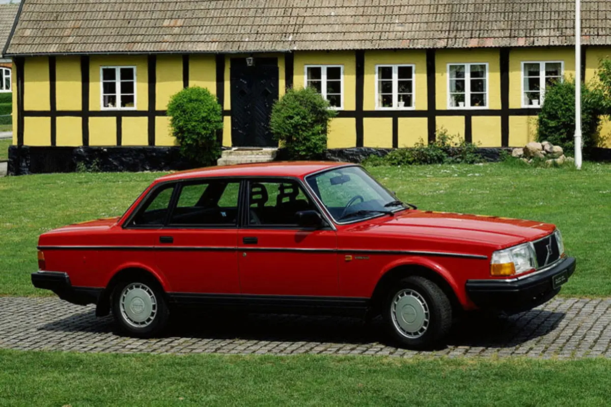 Volvo 240 (1984-92) (3)