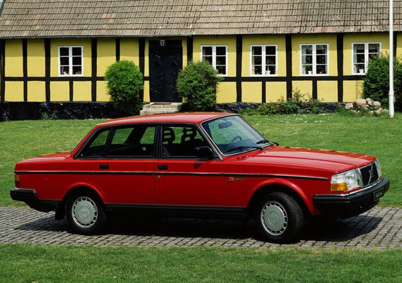 Volvo 240 (1984-92) (3)