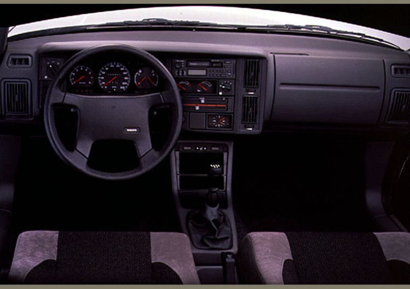 Volvo 460 (1989-96) (7)