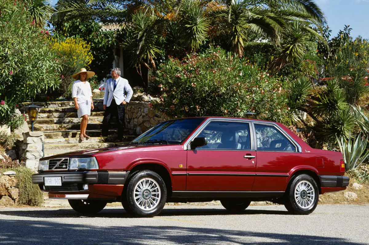 Volvo 780 (1986-89) (2)