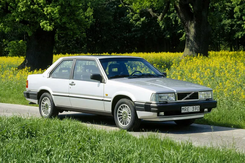 Volvo 780 2.8i V6 automatica