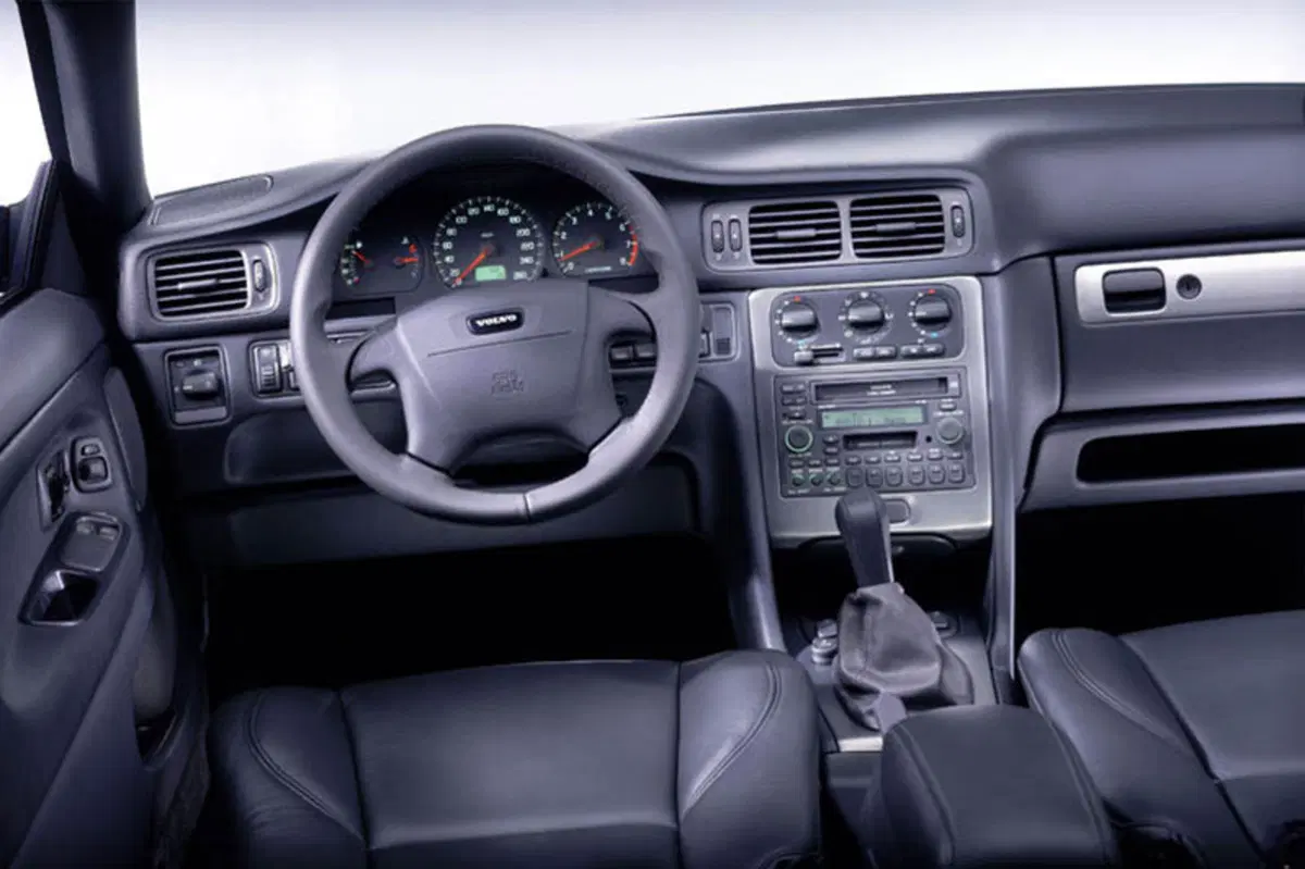 Volvo C70 (1997-05) (7)