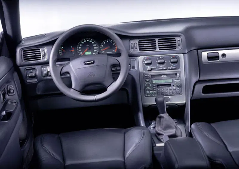 Volvo C70 (1997-05) (7)