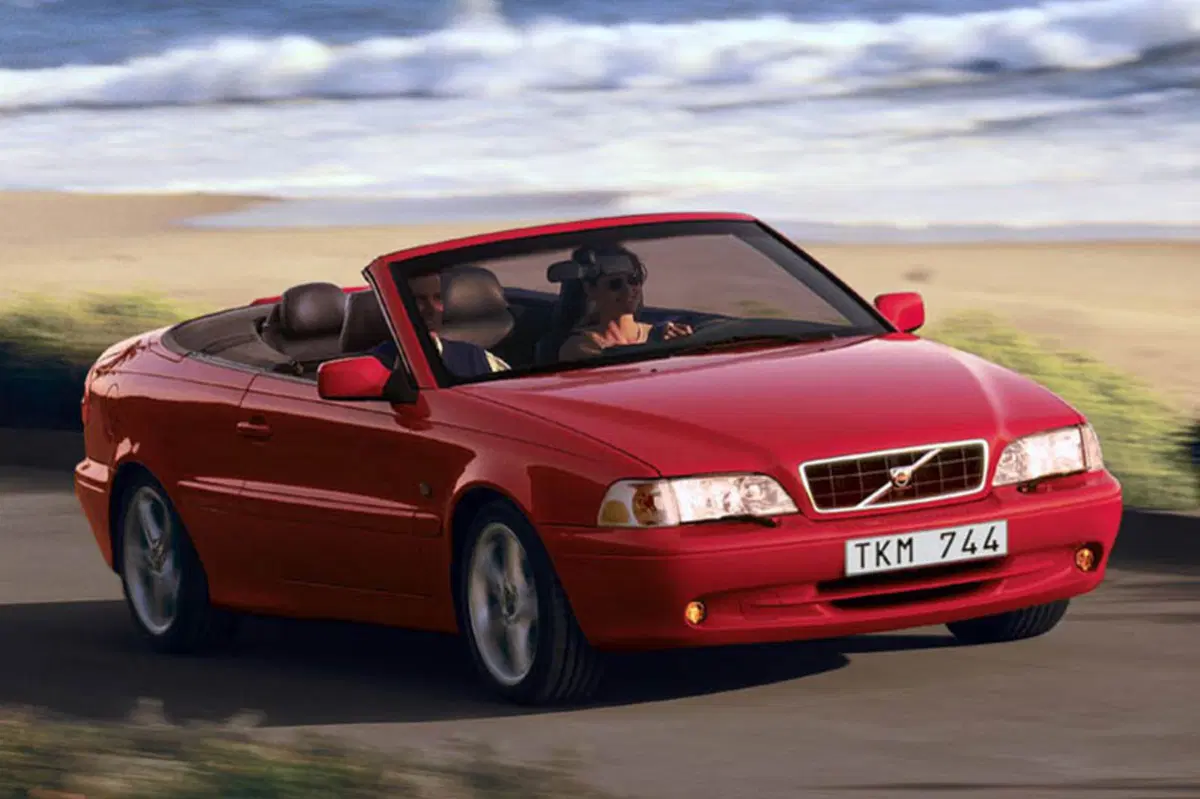 Volvo C70 (1997-05) (9)