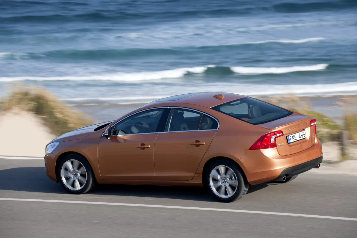 Volvo S60 (2010-18) (5)
