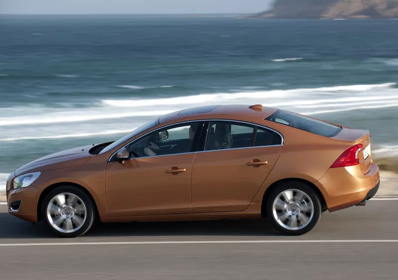 Volvo S60 (2010-18) (6)