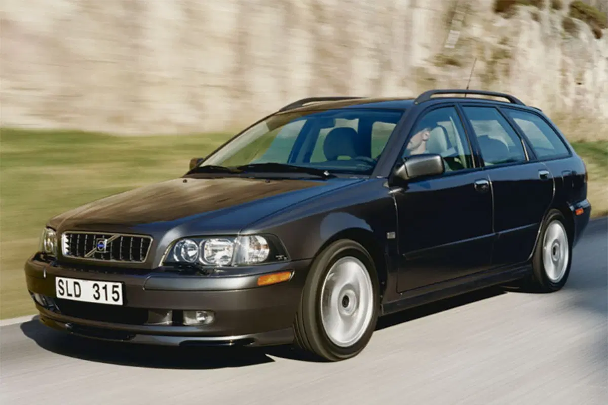Volvo V40 (1996-04) (2)