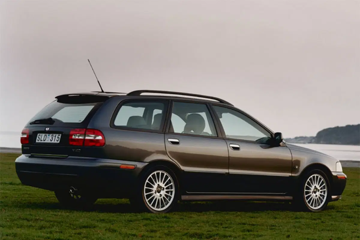 Volvo V40 (1996-04) (3)