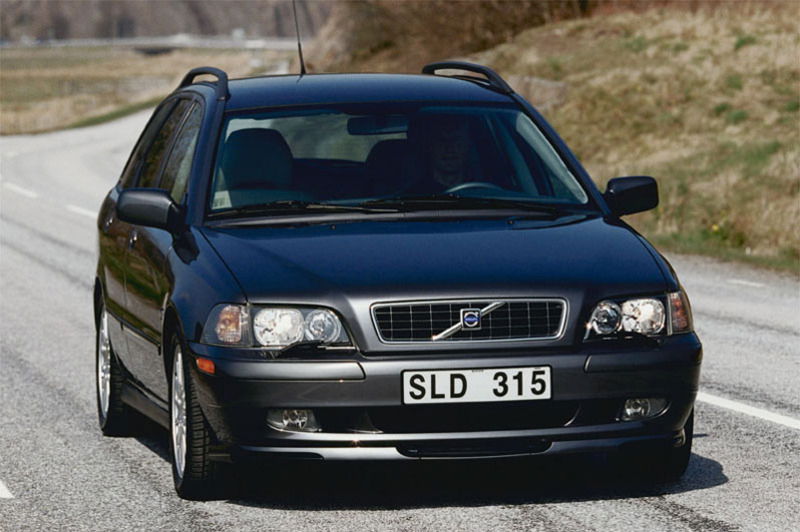 Volvo V40 (1996-04)