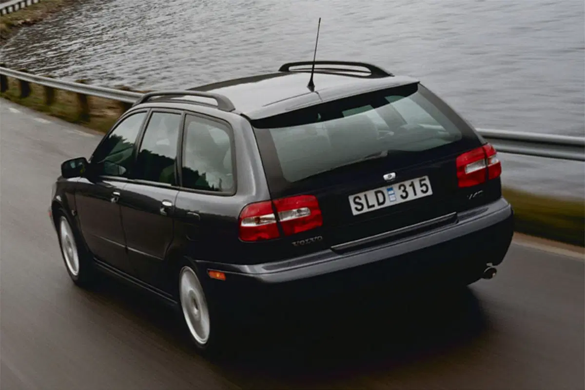 Volvo V40 (1996-04) (4)
