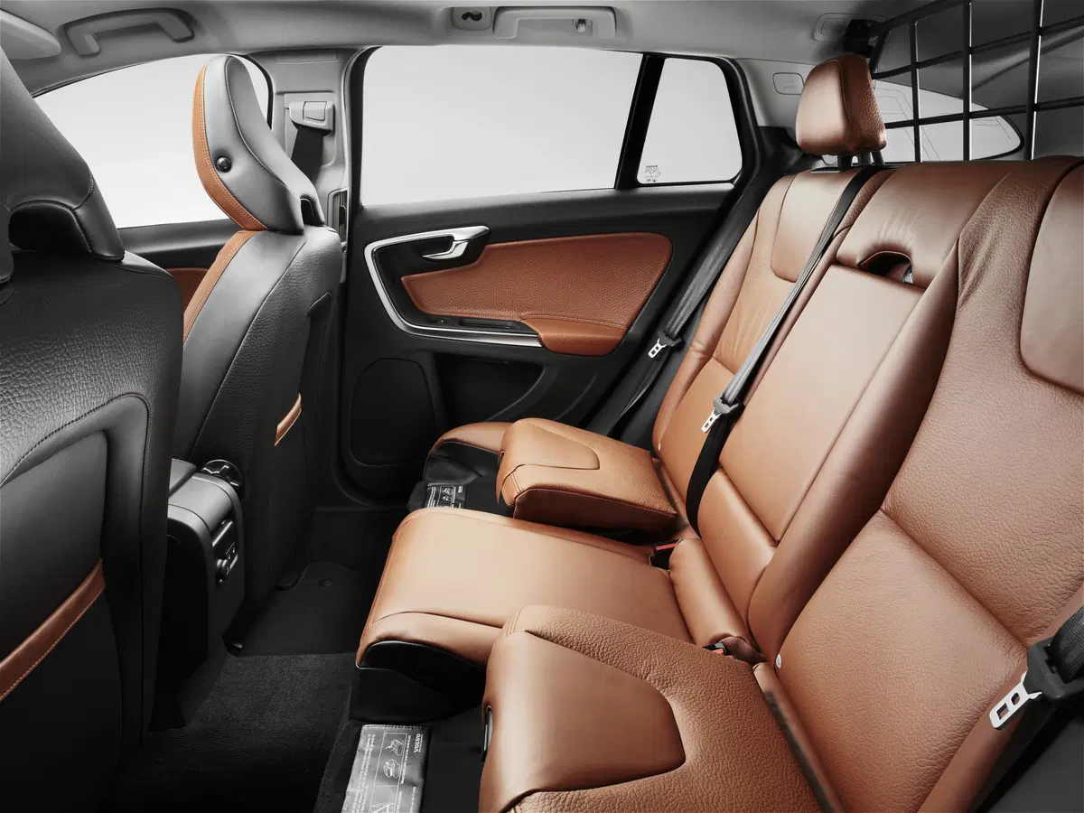 Volvo V60 D2 Geartronic Dynamic Edition (19)