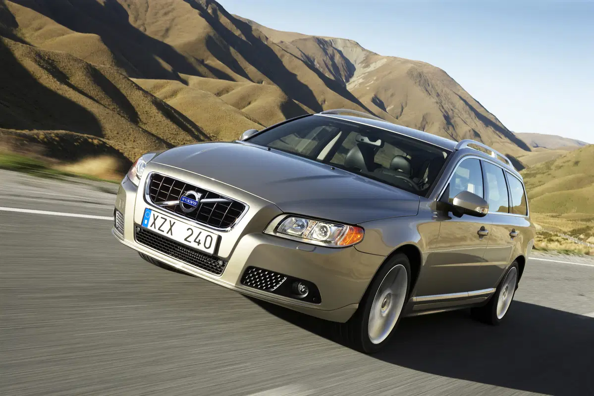 Volvo V70 (2007-16) (2)
