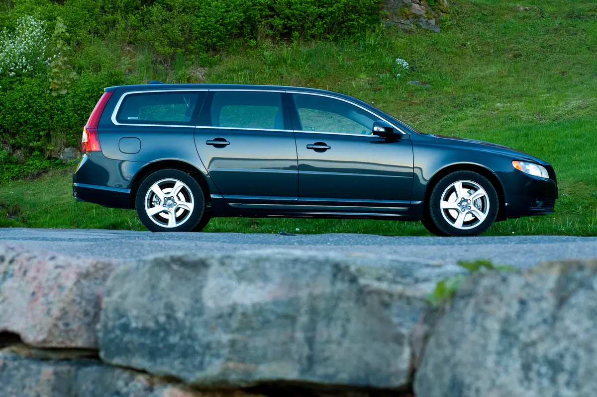 Volvo V70 (2007-16) (4)