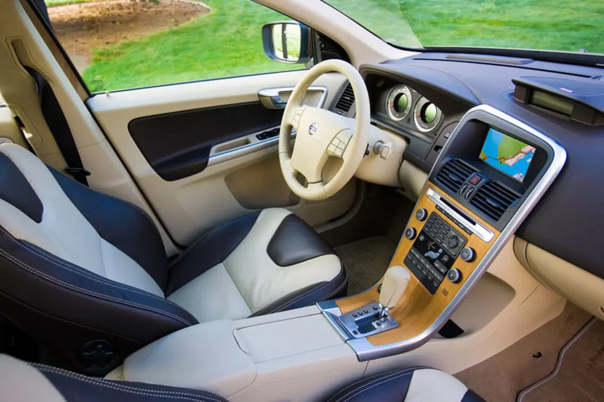 Volvo XC60 (2008-18) (36)