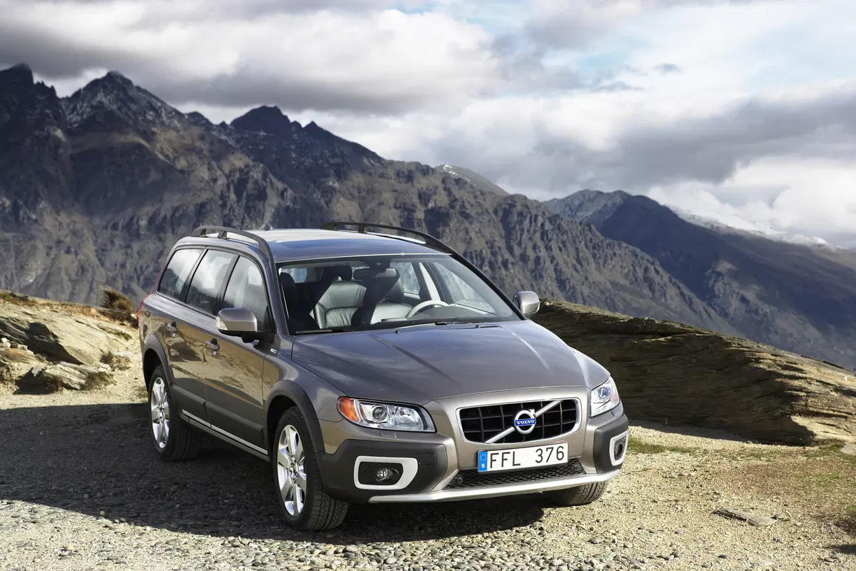 Volvo XC70 (2007-17) (2)