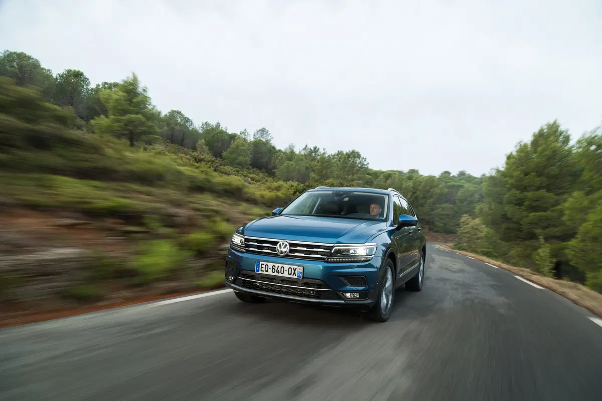 VW Tiguan Allspace. A pochi 'passi' dal Touareg [Video] (2)