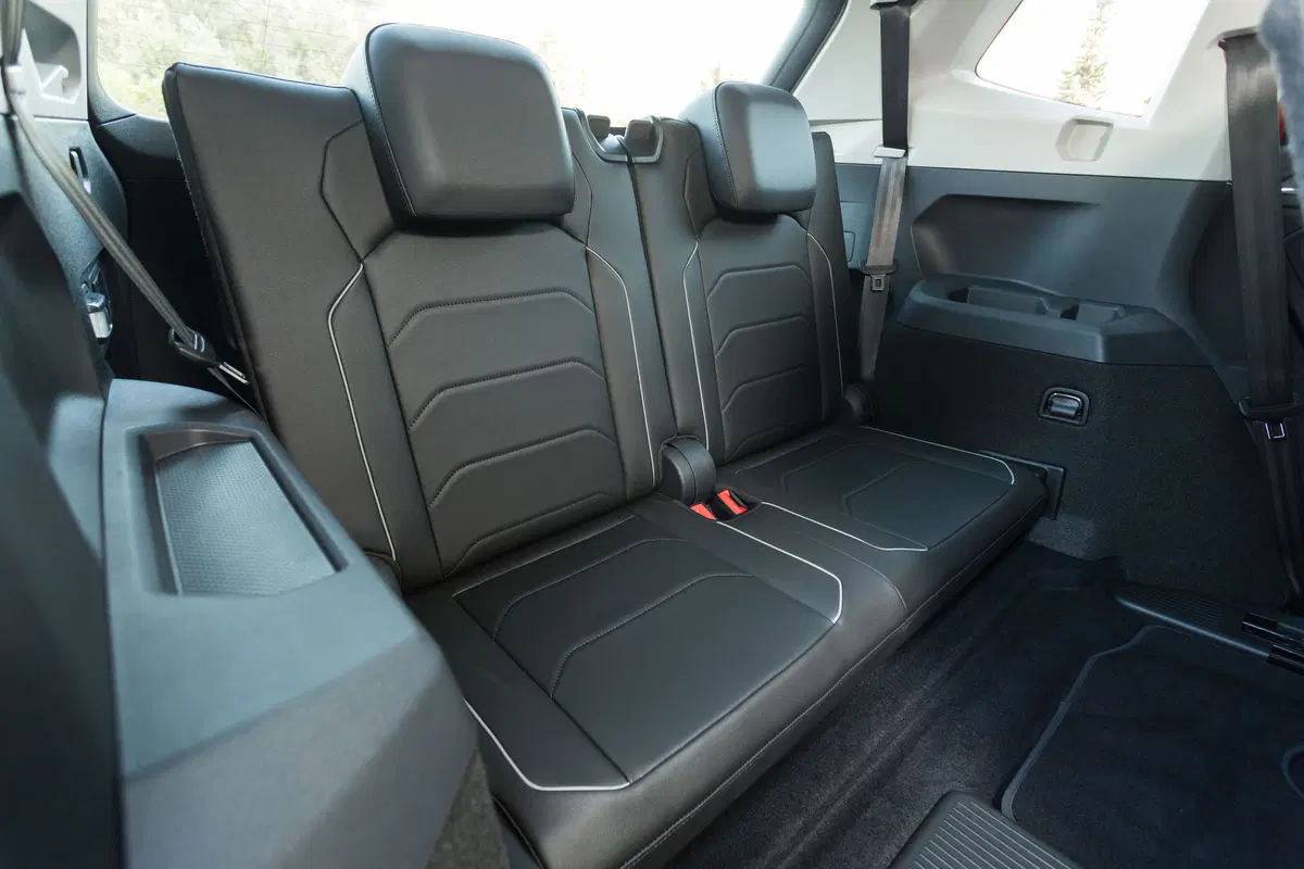 VW Tiguan Allspace. A pochi 'passi' dal Touareg [Video] (5)
