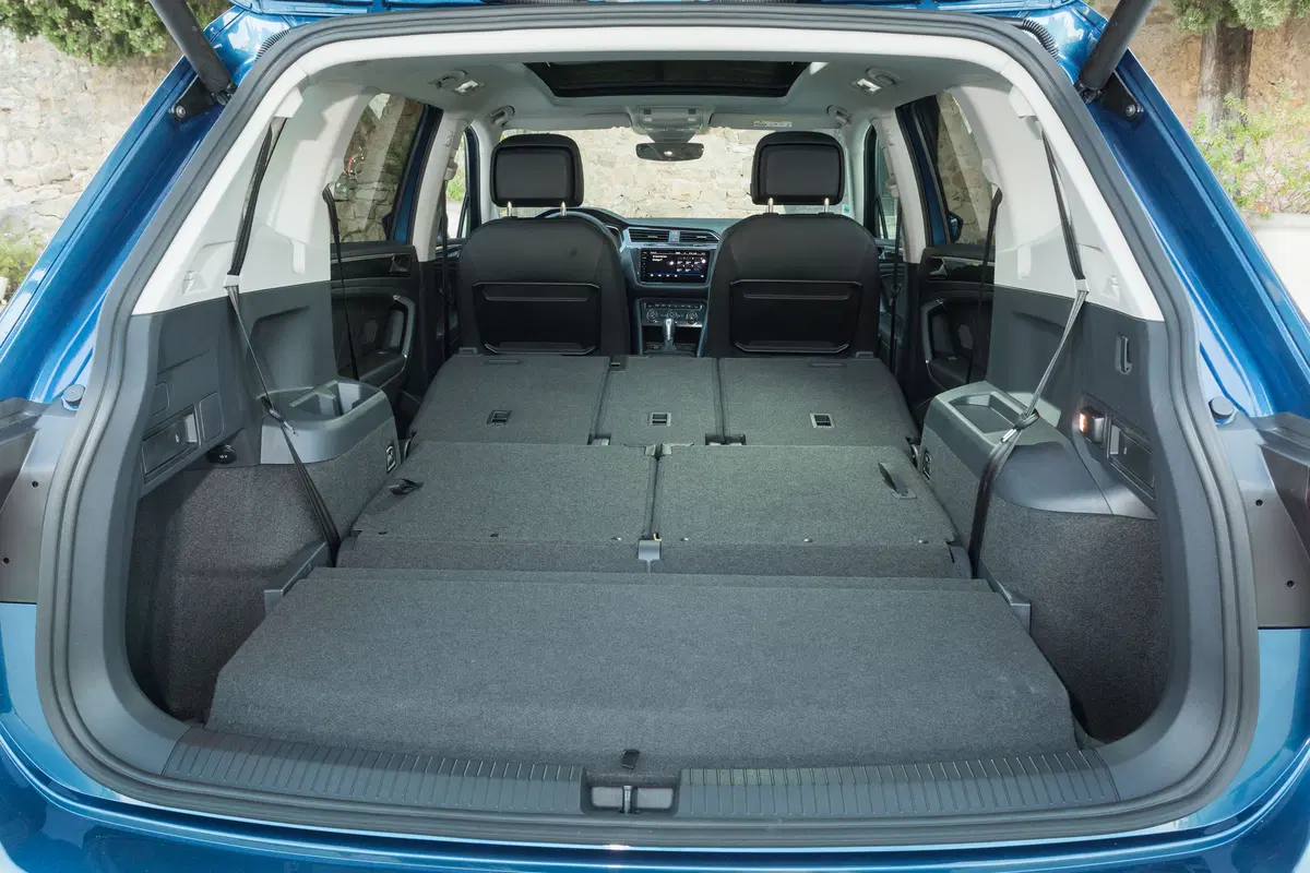 VW Tiguan Allspace. A pochi 'passi' dal Touareg [Video] (6)