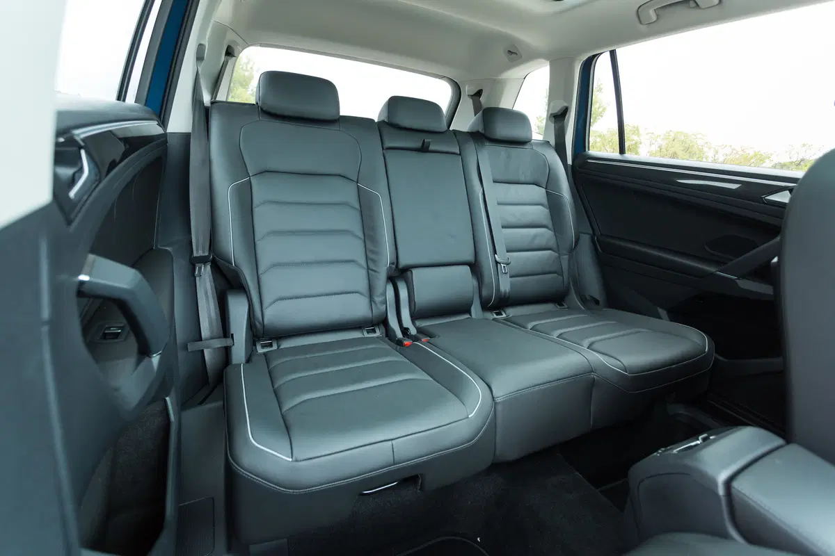 VW Tiguan Allspace. A pochi 'passi' dal Touareg [Video] (7)