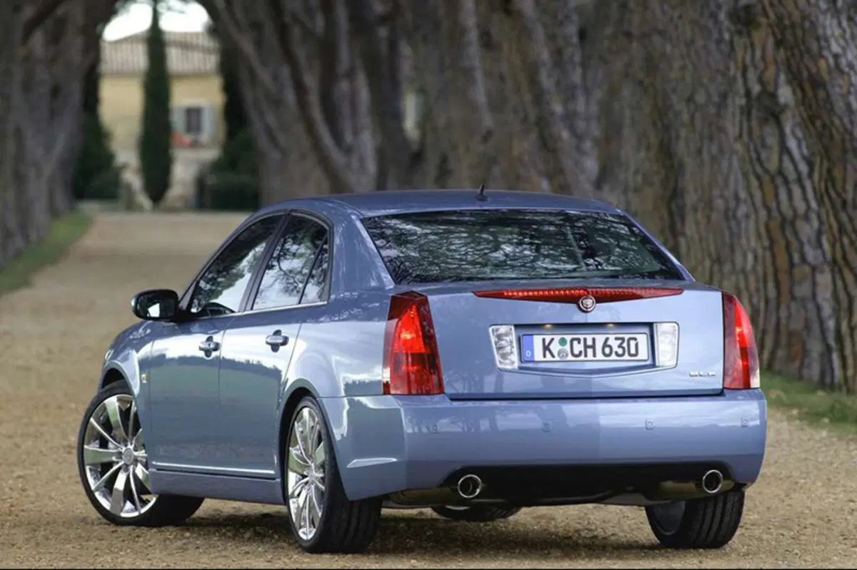 Cadillac BLS 2.0 T 210CV Elegance (4)
