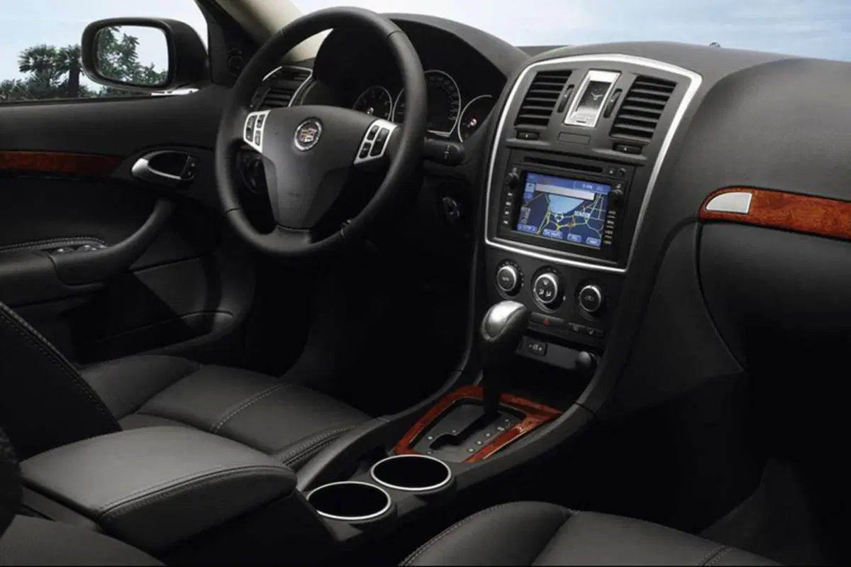Cadillac BLS 2.0 T 210CV Elegance (5)