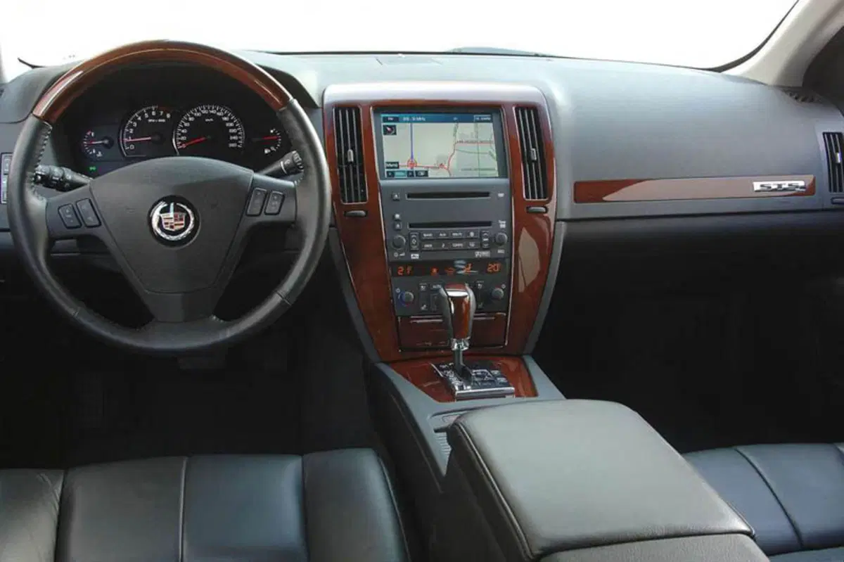 Cadillac STS STS 4.6 V8 aut. Sport Luxury (5)