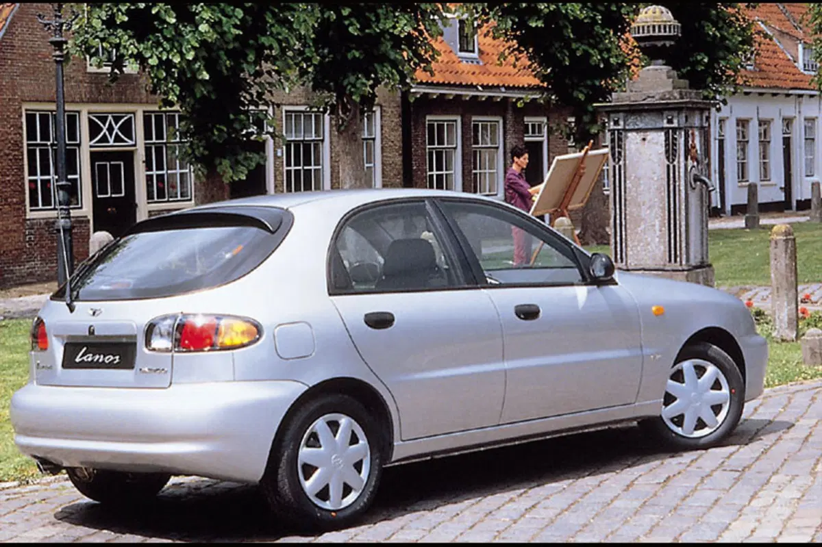 Daewoo Lanos (1997-04) (11)