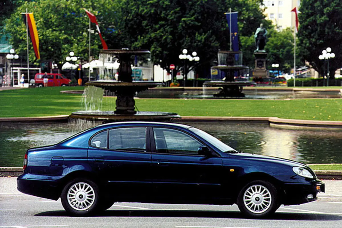 Daewoo Leganza (1997-04) (3)