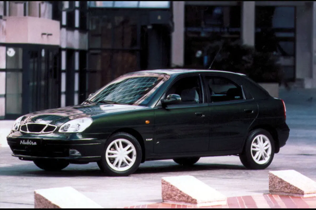 Daewoo Nubira (1997-03) (3)