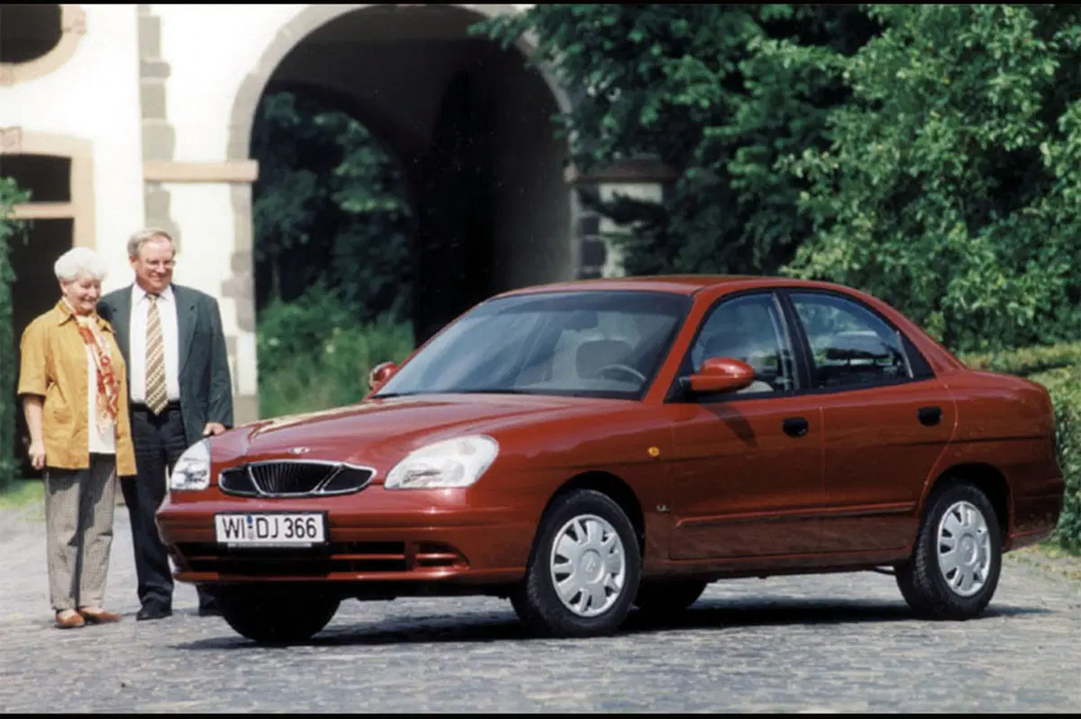 Daewoo Nubira (1997-03) (7)