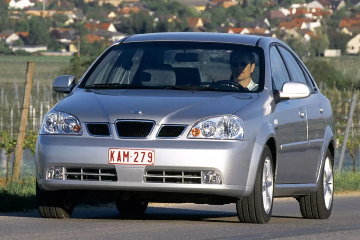 Daewoo Nubira (2003-05) (4)