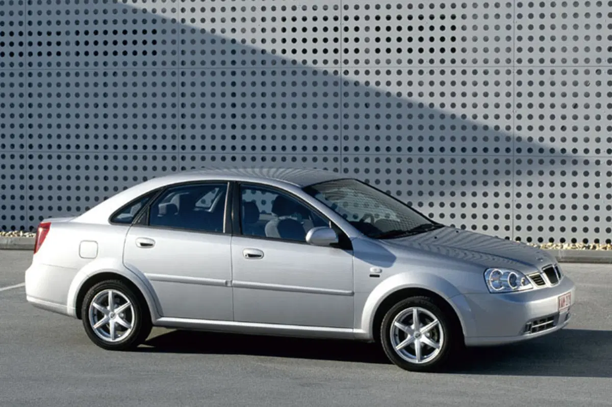 Daewoo Nubira (2003-05) (6)