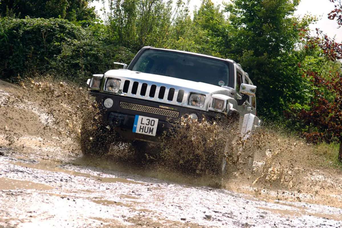 Hummer H3 (2005-09) (2)