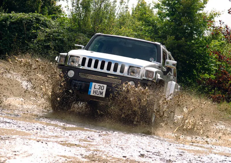 Hummer H3 (2005-09) (2)