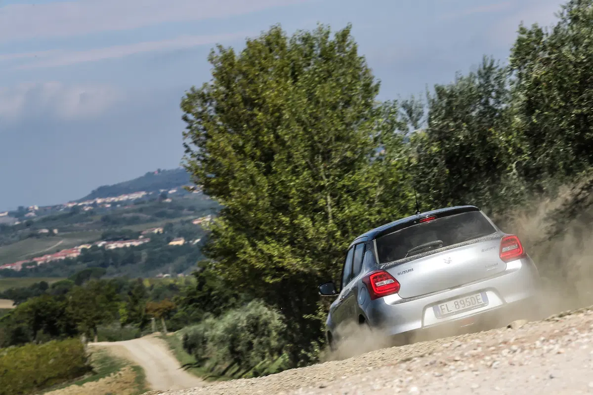 Suzuki Swift Allgrip Hybrid. 4WD per tutti i giorni  (2)