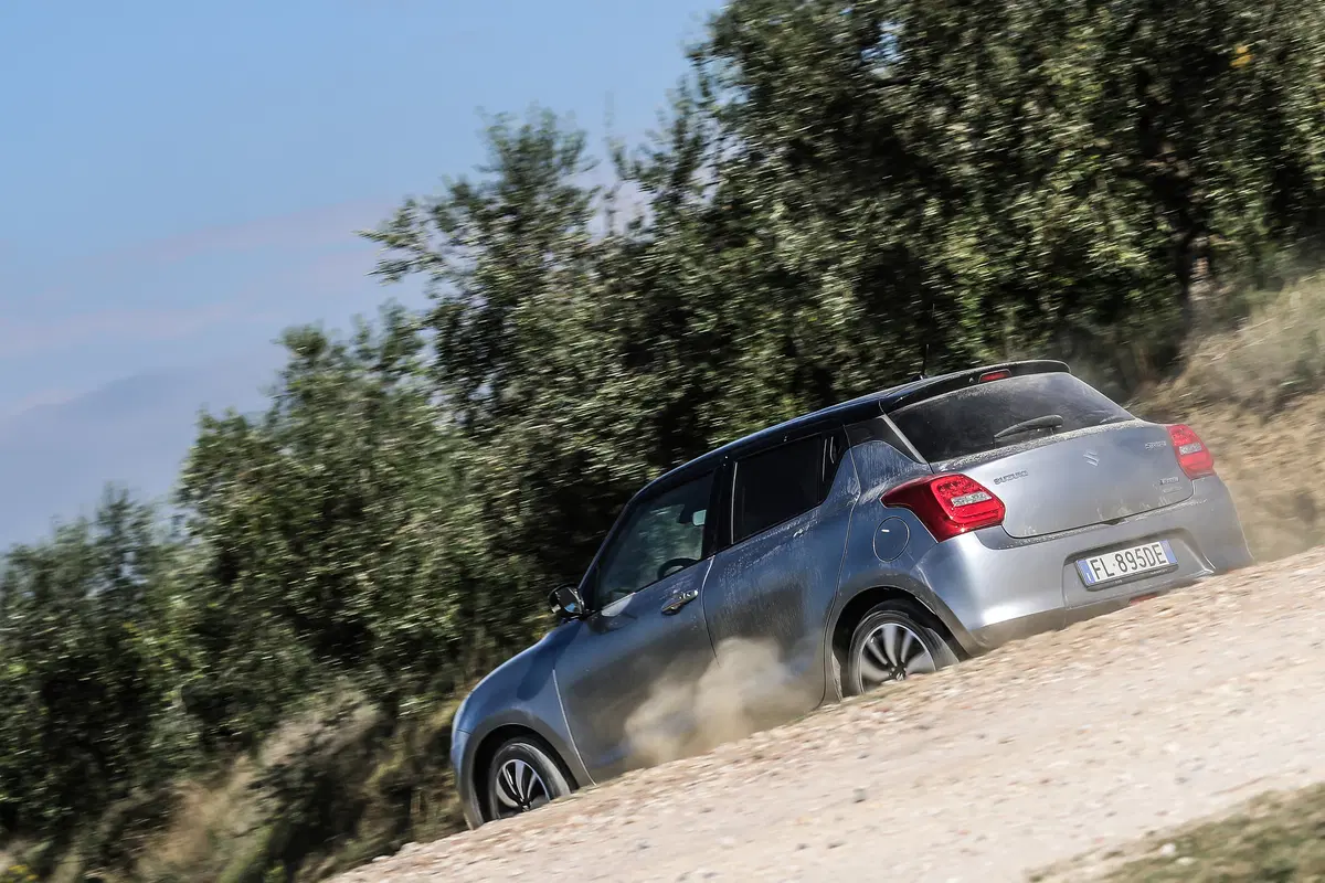 Suzuki Swift Allgrip Hybrid. 4WD per tutti i giorni  (3)