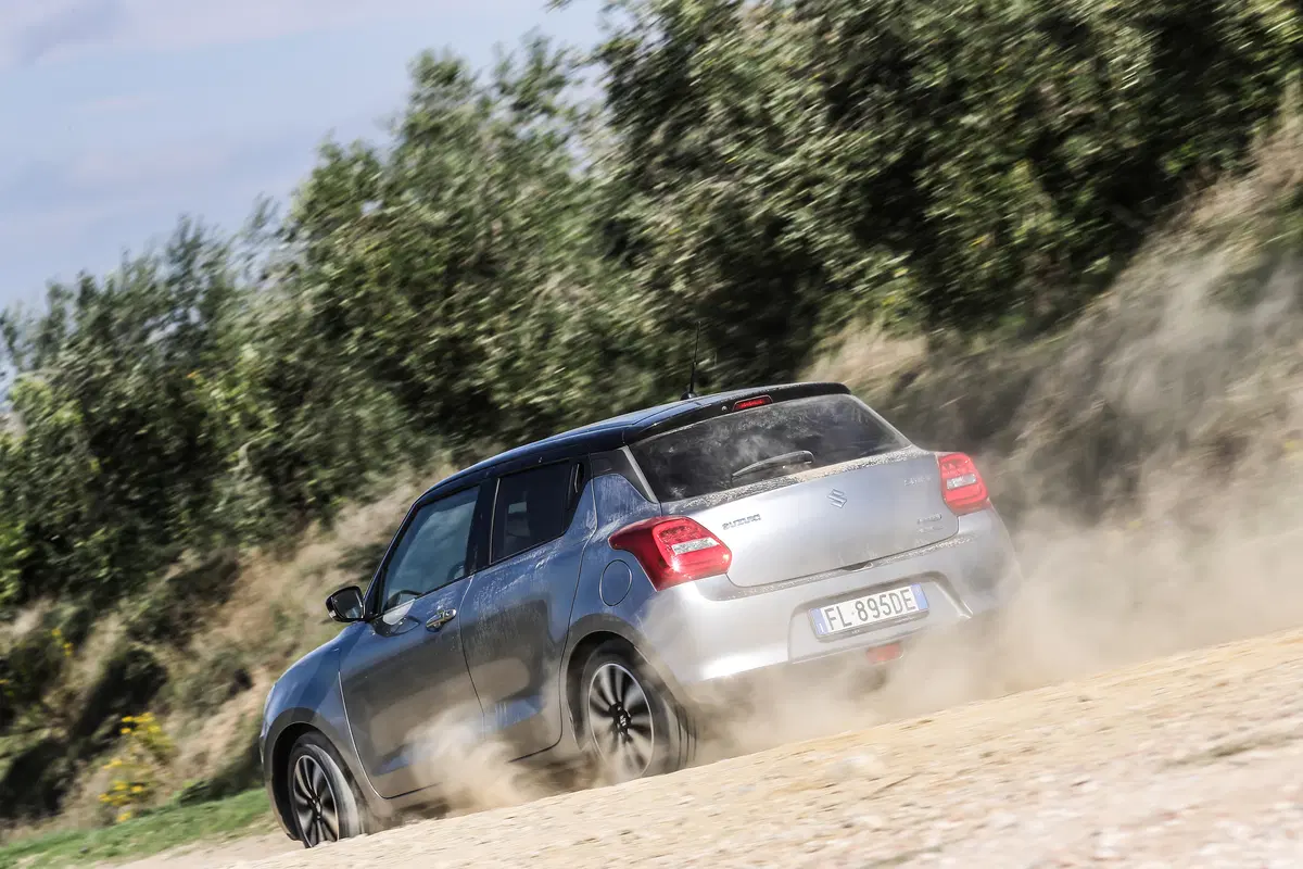 Suzuki Swift Allgrip Hybrid. 4WD per tutti i giorni  (8)