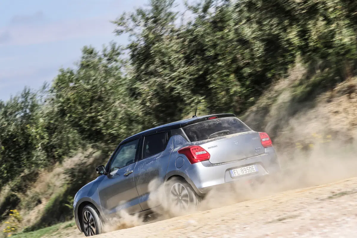 Suzuki Swift Allgrip Hybrid. 4WD per tutti i giorni  (10)