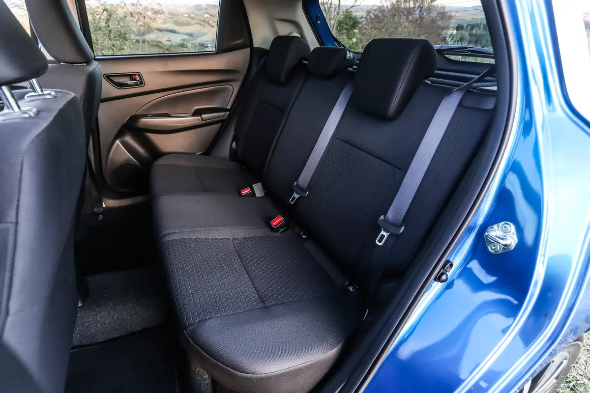 Suzuki Swift Allgrip Hybrid. 4WD per tutti i giorni  (20)