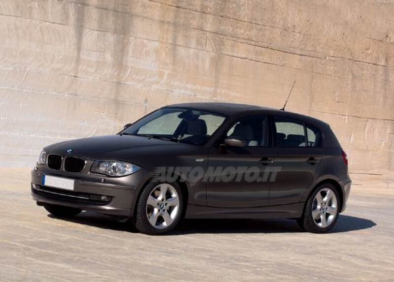 BMW Serie 1 118i cat 5 porte Eletta