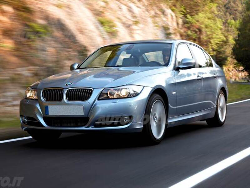 BMW Serie 3 320i cat Attiva