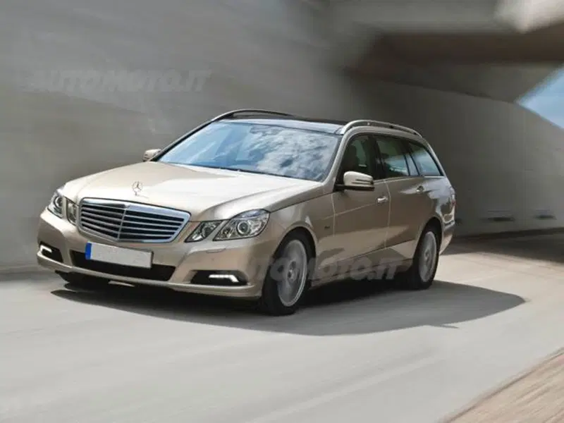 Mercedes-Benz Classe E Station Wagon 300 CDI BlueEFFICIENCY Avantg.AMG